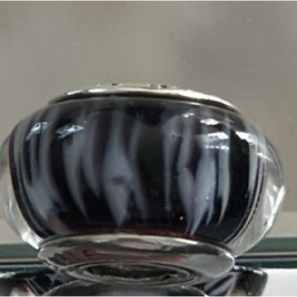 Pandora Murano glass charm
